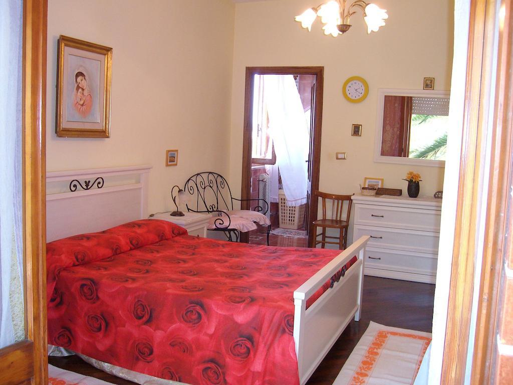 Sa Domu Sarda Casa Vacanza Piscinas Quarto foto