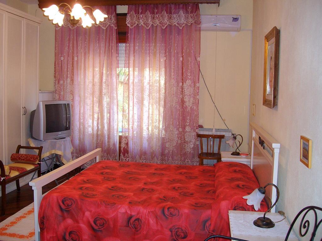 Sa Domu Sarda Casa Vacanza Piscinas Quarto foto