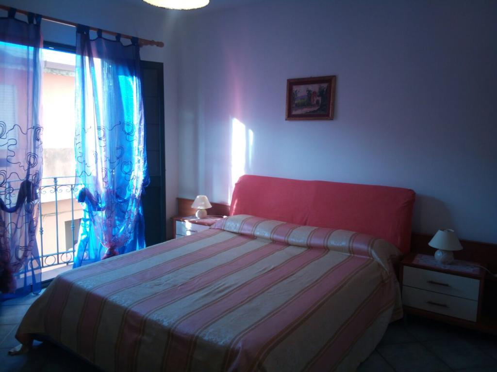 Sa Domu Sarda Casa Vacanza Piscinas Exterior foto
